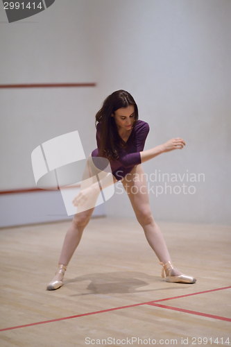 Image of ballet dancer