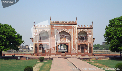 Image of gate of the Tomb of Itimad-ud-Daulah