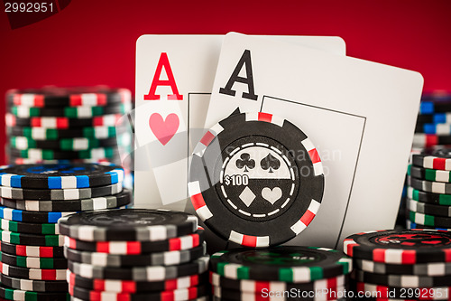 Image of chips and two aces