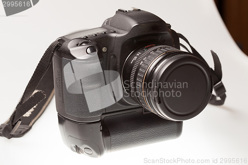 Image of DSLR camera