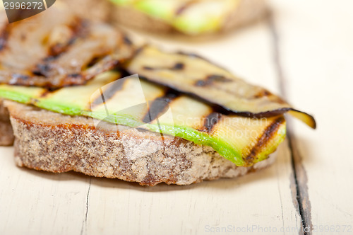 Image of grilled vegetables on bread