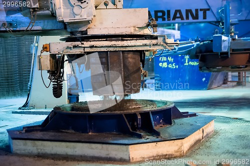 Image of Filling of form for block concrete solution