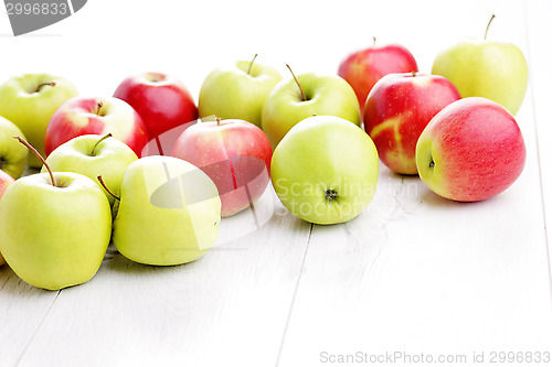 Image of green and red apples