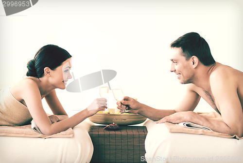 Image of couple in spa