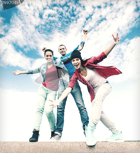 Image of group of teenagers dancing