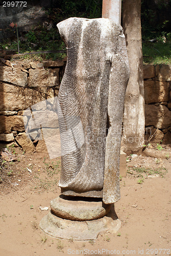 Image of Buddha without head