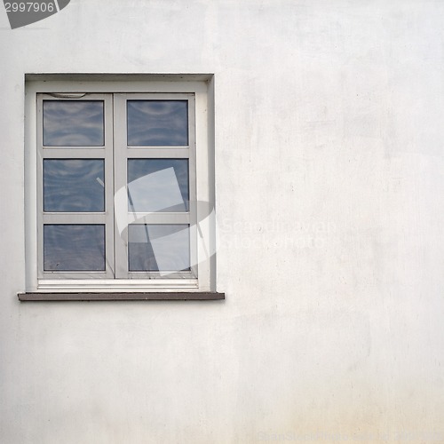 Image of stucco wall with window