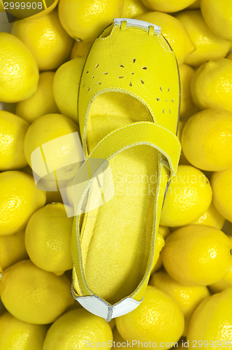 Image of Lamon Yellow Shoe