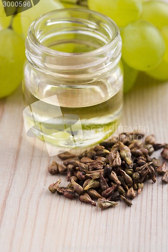 Image of grape seed oil 