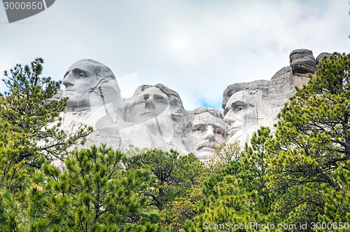 Image of Mount Rushmore monument in South Dakota