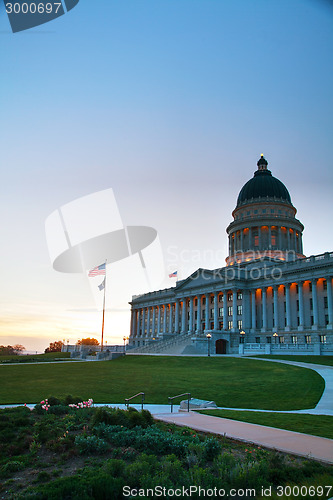 Image of Utah state capitol building in Salt Lake City