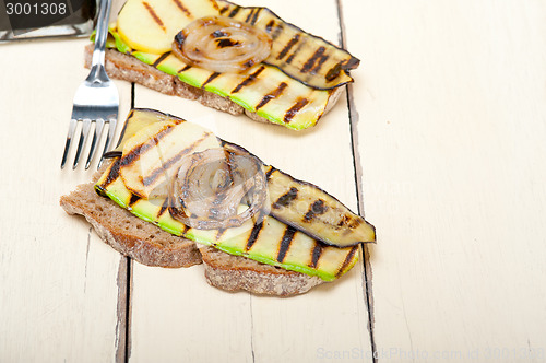 Image of grilled vegetables on bread
