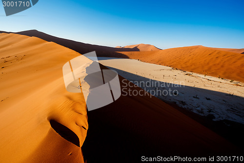 Image of sand dunes at Sossusvlei, Namibia