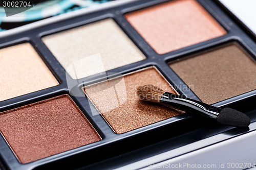 Image of Eyeshadow palette brown colors 