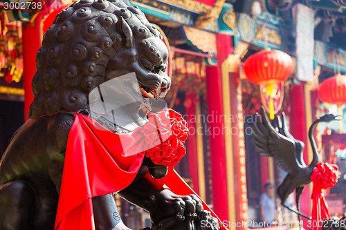 Image of Lion statue in Chinese temple 