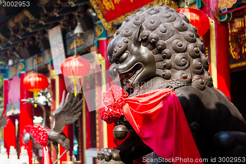 Image of Lion statue