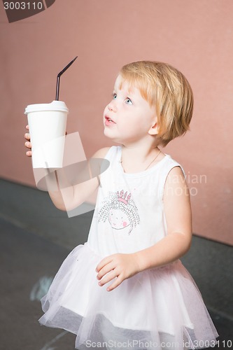 Image of Healthy kid, milk 