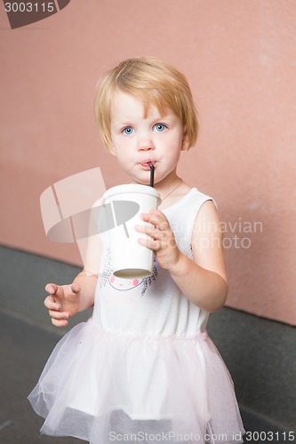 Image of Healthy kid, milk 