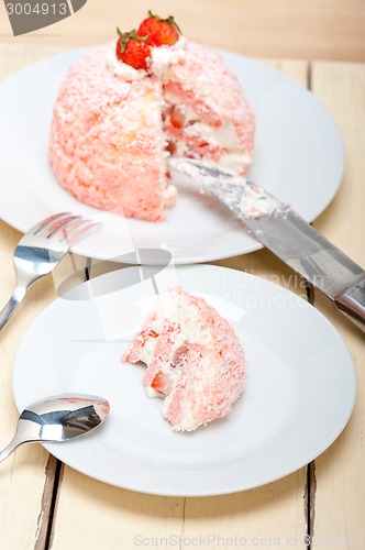 Image of fresh strawberry and whipped cream dessert