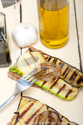Image of grilled vegetables on bread