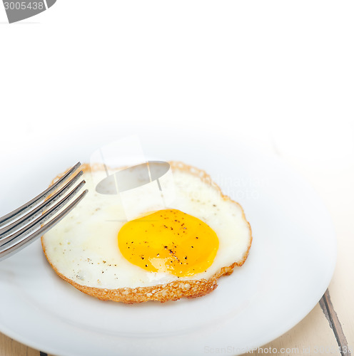 Image of egg sunny side up