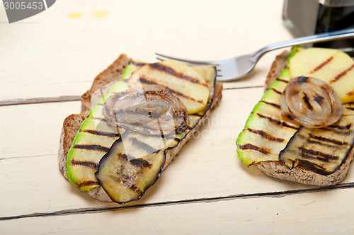 Image of grilled vegetables on bread