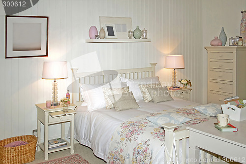 Image of White bedroom