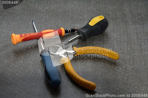 Image of Set of screwdrivers and mippers
