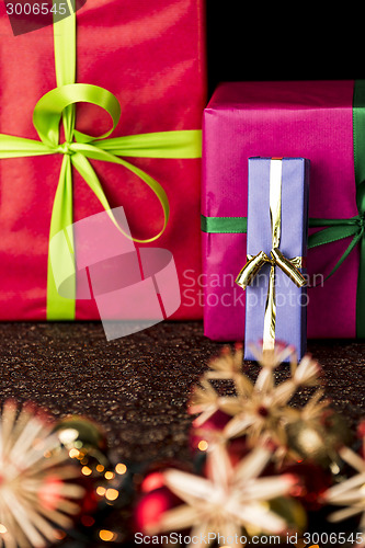 Image of Bowknots, presents, stars and twinkles
