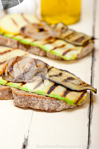 Image of grilled vegetables on bread