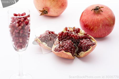 Image of Seeds of the pomegranate, Punica granatum