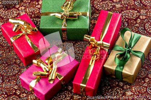 Image of Five Single-Colored Gifts
