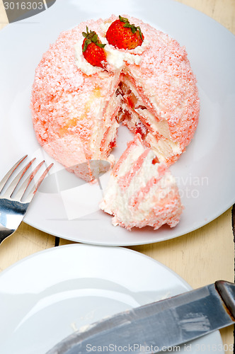 Image of fresh strawberry and whipped cream dessert