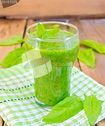 Image of Cocktail with spinach on the board