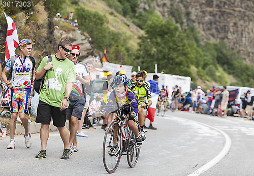 Image of Kids on the Road of Le Tour de France