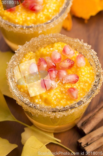 Image of pumpkin pudding with tapioca pearls