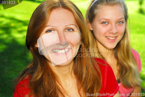 Image of Mother and daughter