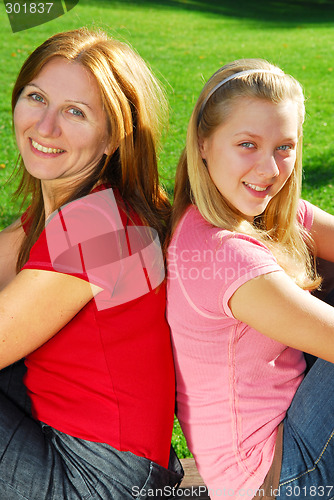 Image of Mother and daughter