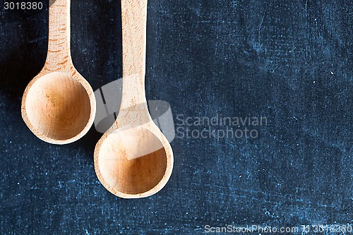 Image of two wooden spoons