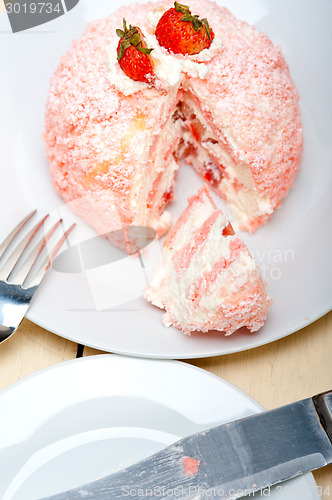 Image of fresh strawberry and whipped cream dessert