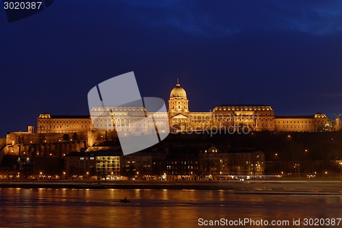 Image of Buda Castle by the Danube river