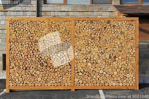 Image of Woodlog wall