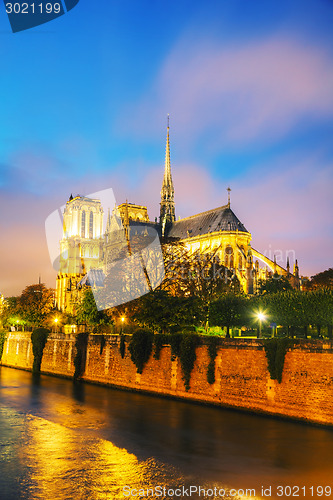 Image of Notre Dame de Paris cathedral