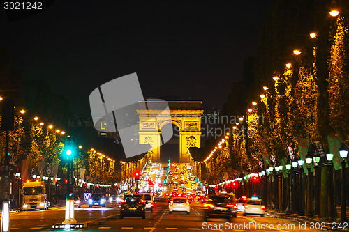 Image of The Arc de Triomphe de l'Etoile in Paris