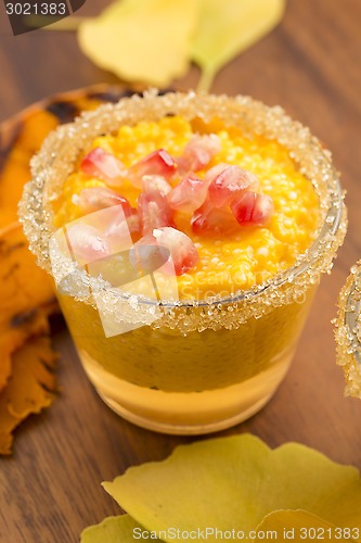 Image of pumpkin pudding with tapioca pearls