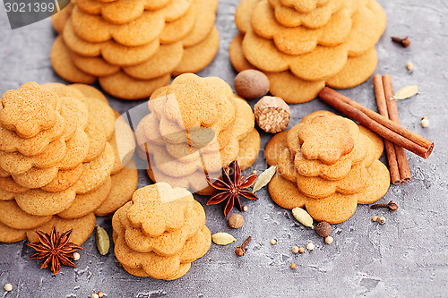 Image of gingerbread tree