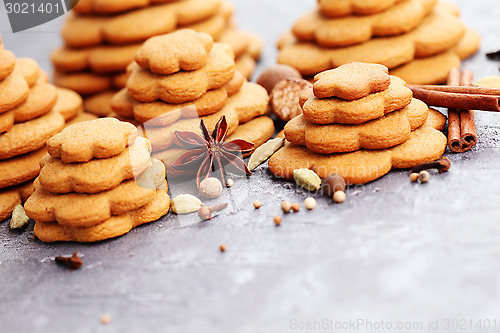 Image of gingerbread tree