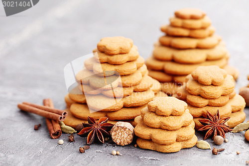 Image of gingerbread tree