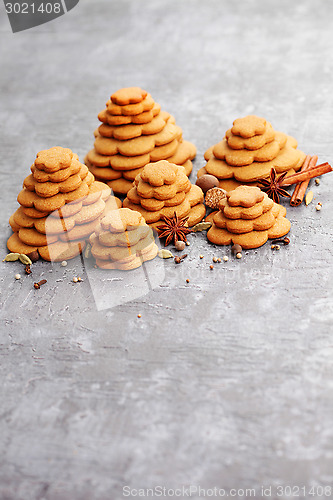 Image of gingerbread tree
