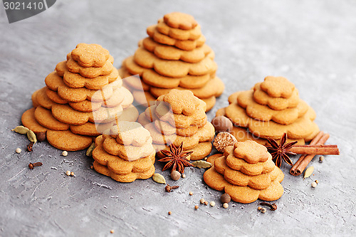 Image of gingerbread tree